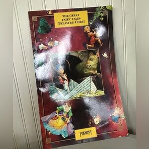 The great fairytales tale treasure chest book